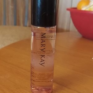Mary Kay eye makeup remover